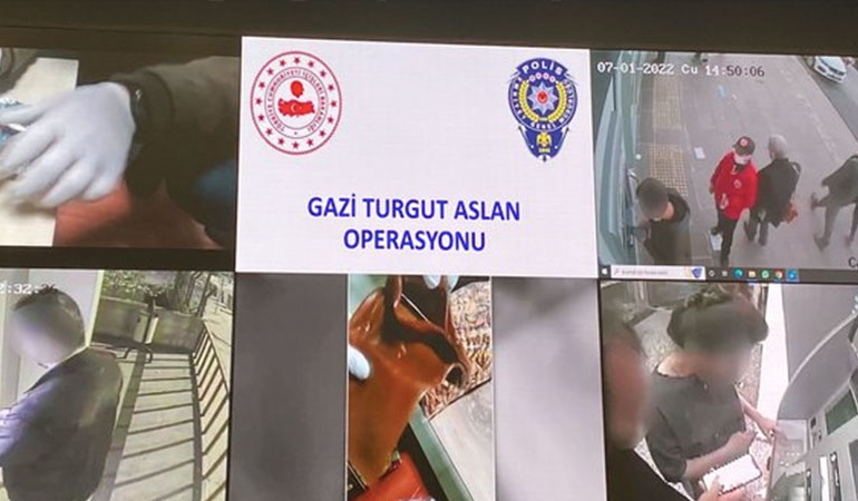FETÖ’ye dev operasyon! 59 ilde yüzlerce gözaltı… Kuran’dan bile döviz çıktı!