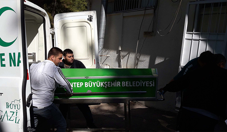 Sedyeden düşen hasta hayatını kaybetti