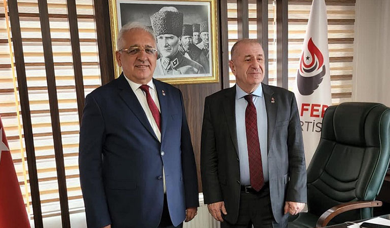 Zafer Partisi’nde iki il başkanı istifa etti