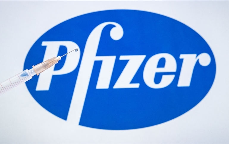 Pfizer yetkilisinden tartışma yaratan Kovid-19 aşısı açıklaması