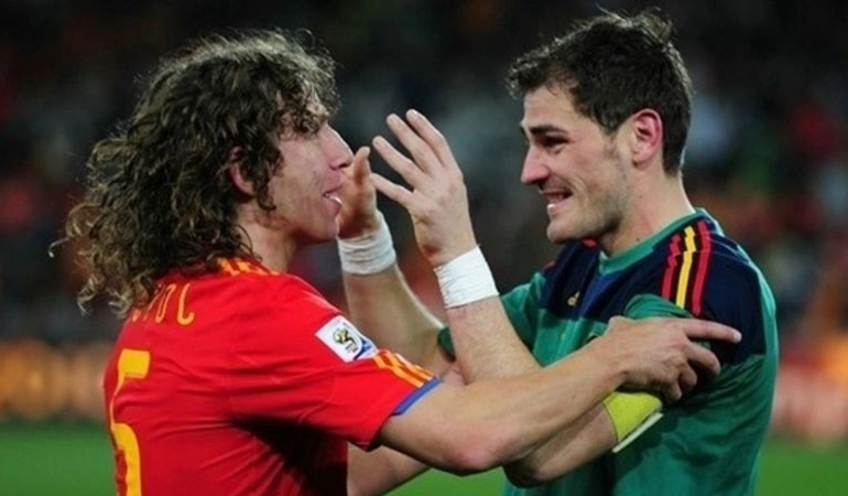 Iker Casillas: Ben eşcinselim, Carles Puyol: Hikayemizi anlatmanın zamanı geldi