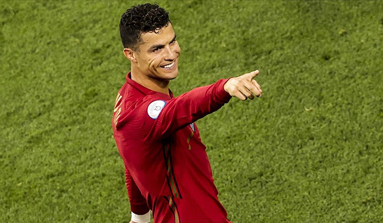 Galatasaray’dan Ronaldo ve Depay açıklaması