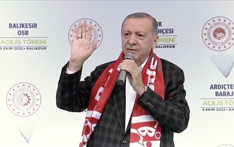 Erdoğan: Kimse akıl vermesin, her geçen ay faizi indireceğiz