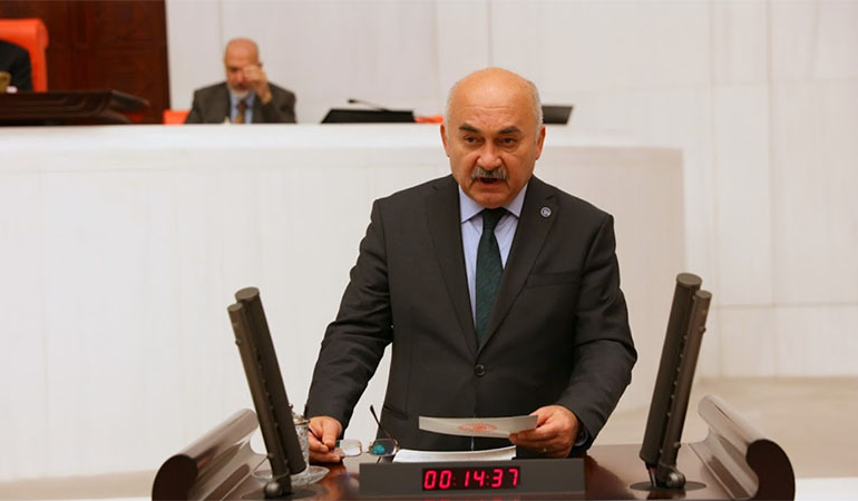 MHP’li vekilden Mahir Ünal’a: Hadsize had böyle bildirilir