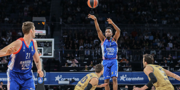 Anadolu Efes-Barcelona