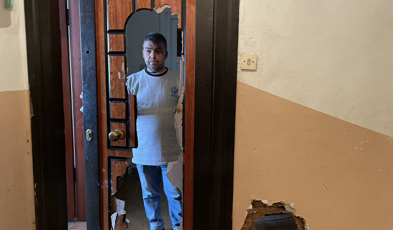 Kira anlaşmazlığı: Ev sahibi kapıyı balyozla kırdı