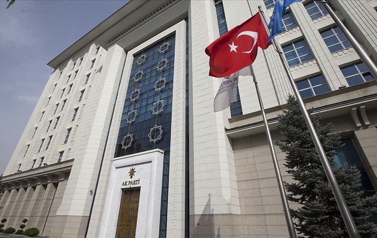 AKP’de 5 başkan değişti