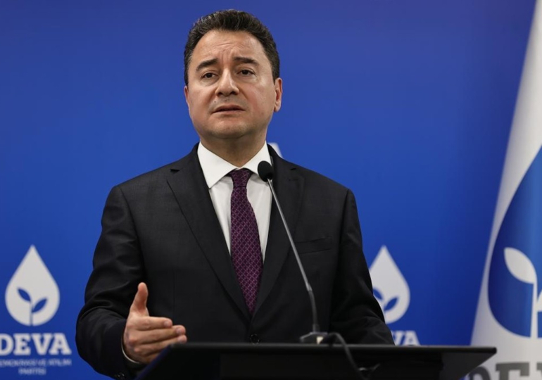 Babacan ‘eski’ Erdoğan’ı özledi: O umutla oy verdiğiniz…