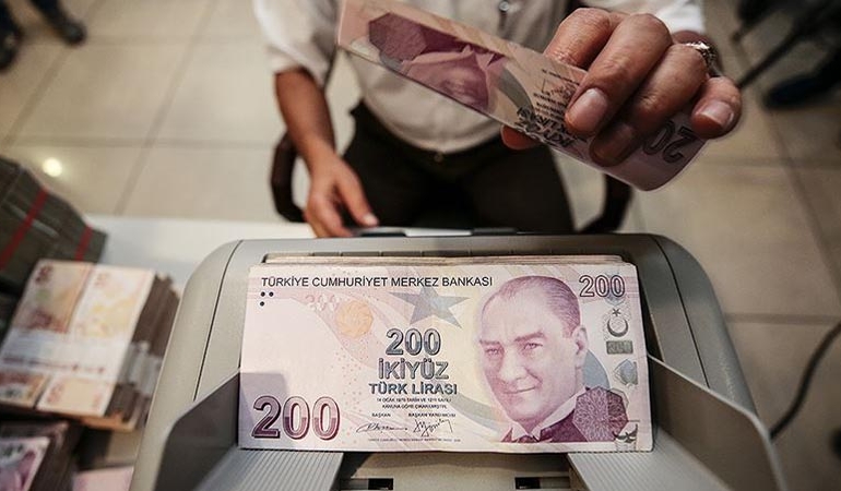 Emeklilerin maaş ve ikramiye tarihleri belli oldu