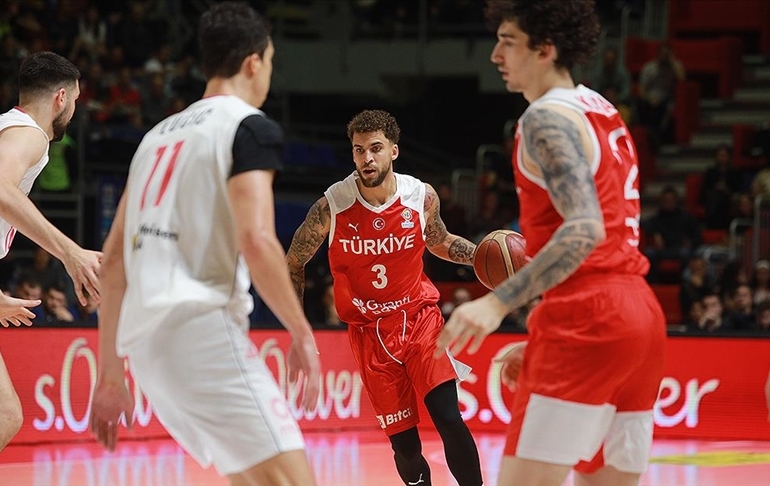 A Milli Erkek Basketbol Takımımızdan talihsiz yenilgi… Dünya Kupası şansı bitti