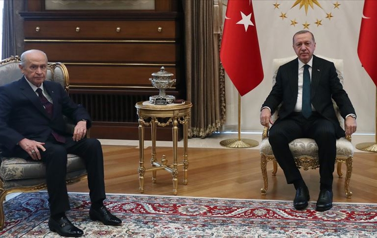 Program dışı sürpriz görüşme… Bahçeli ile Erdoğan Külliyede görüştü
