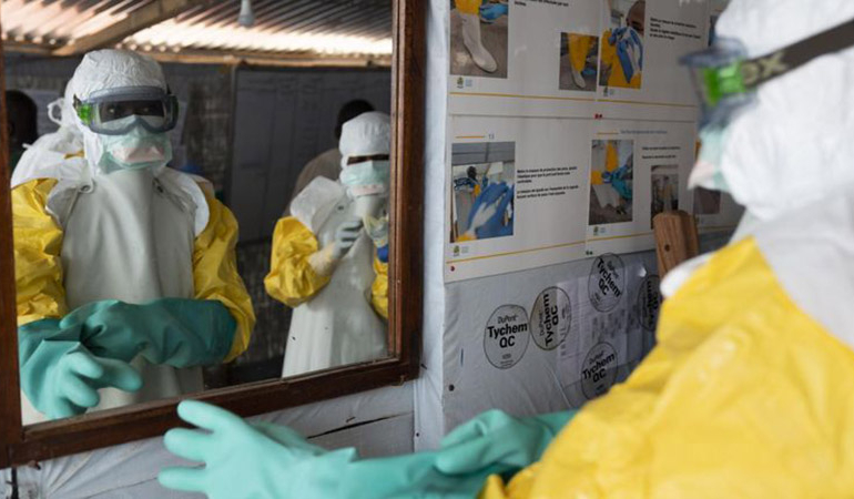 İngiltere’de Ebola alarmı verildi, hastanenin kliniğine kilit vuruldu