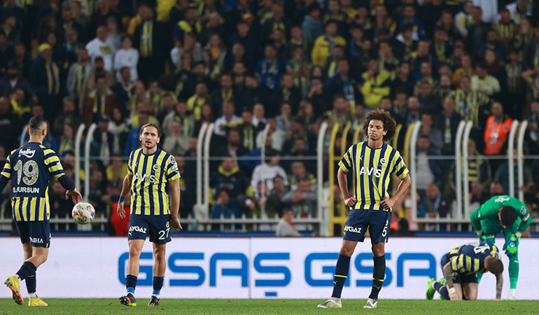 Lider Fenerbahçe evinde Giresunspor’a kaybetti