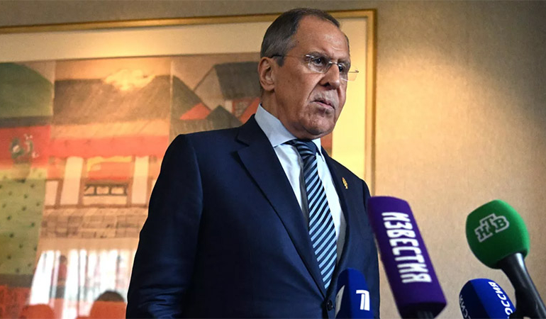 Lavrov: Ukrayna halkı, Neonazi yöneticilerden kurtarılacak