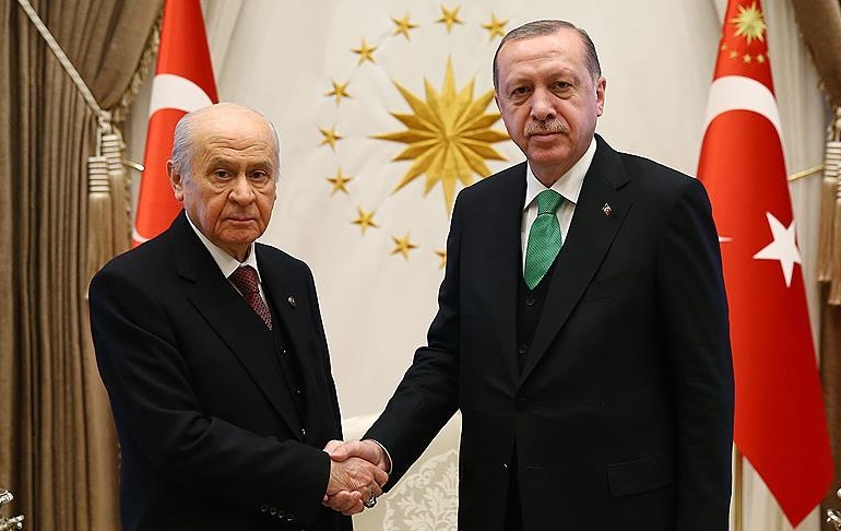 Erdoğan-Bahçeli görüşmesi… Selvi: HDP desteğiyle Anayasa hedefi