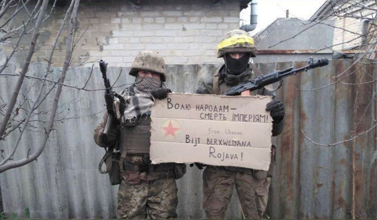 Ukrayna askerlerinden PKK/YPG’ye skandal destek!