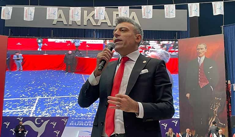 Öztürk Yılmaz: İktidar ve muhalefet birbirinin karbon kopyası