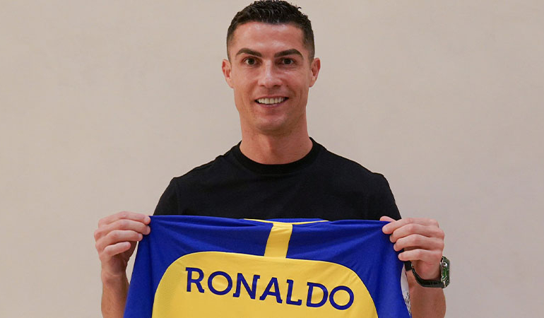 Ronaldo yıllık maaşı en yüksek sporcu olacak