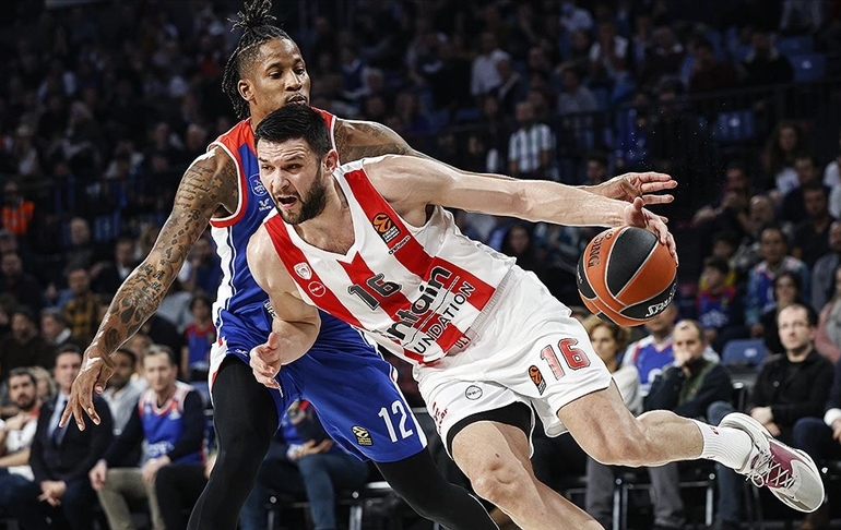 Anadolu Efes Euroleague’de art arda 4. maçını kazandı