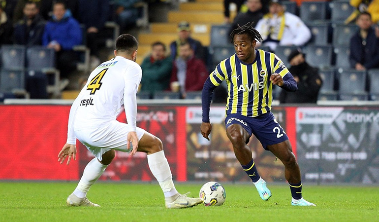 İstanbulspor’u geçen Fenerbahçe kupada turladı