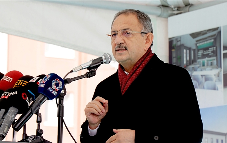 AKP’li Özhaseki, ‘ihanet edenleri’ karıştırdı