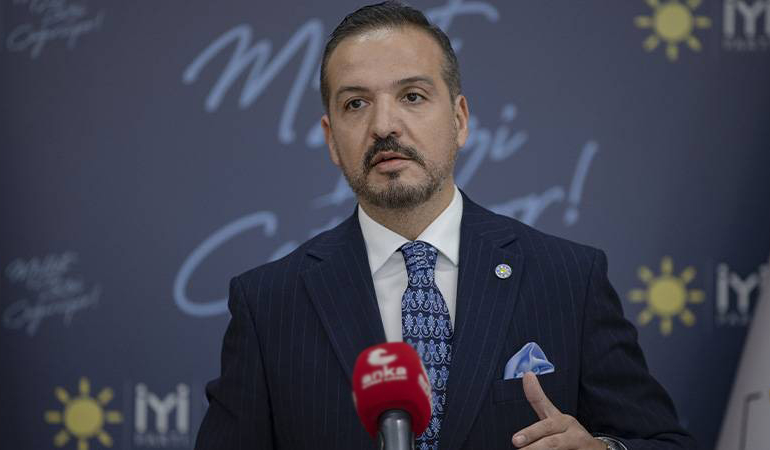 İYİ Parti’den ‘türban’ düzenlemesine ‘evet’ sinyali
