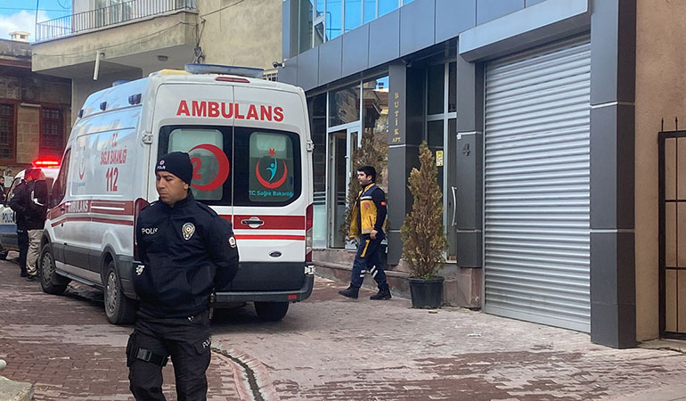 Niğde’de korkunç olay! Aparttan iki gencin cesedi çıktı