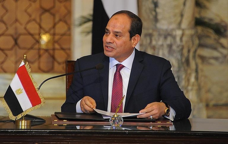Sisi’den dolar resti!