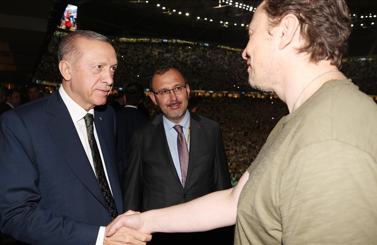 Erdoğan Katar’da Elon Musk ile görüştü