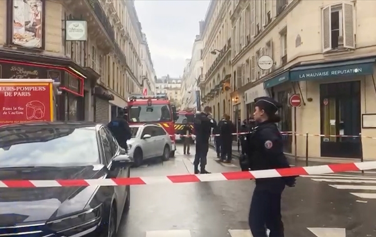 Paris’te silahlı saldırı: Ölü ve yararlılar var