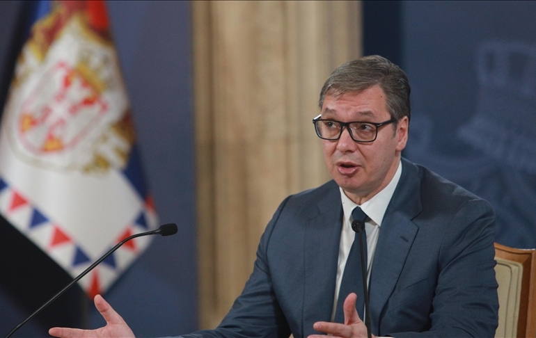 Sırbistan Cumhurbaşkanı Vucic’ten ordu ve polise ‘hazır ol’ emri
