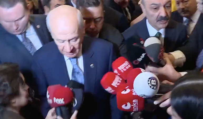 Bahçeli, Sinan Ateş’i soran gazeteciye kızdı