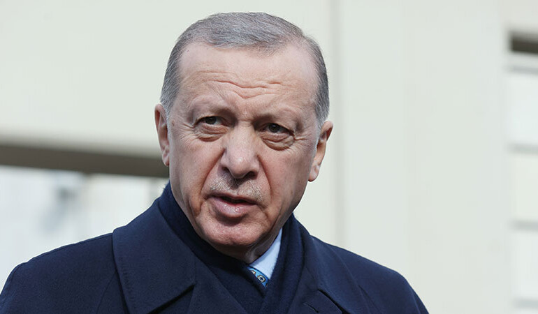 ‘100 bin öğretmen ataması’ talebine Erdoğan’dan yanıt: Çok rahat konuşuyorsunuz
