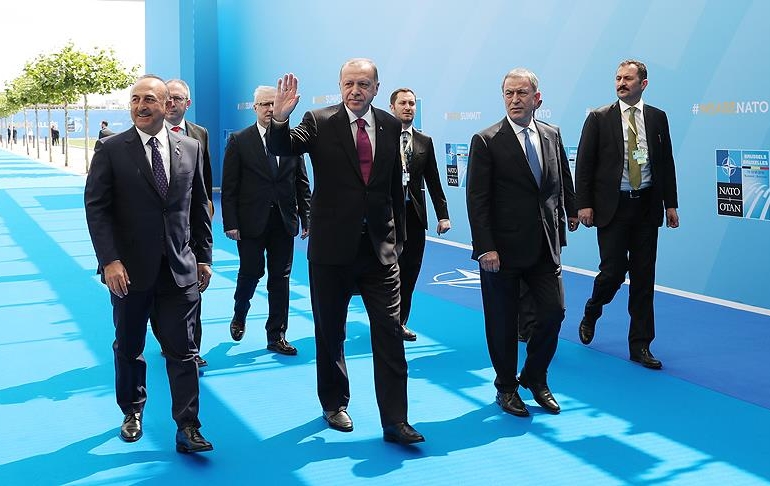 ABD merkezli Bloomberg’den Türkiye analizi: NATO’dan ihraç masada olmalı