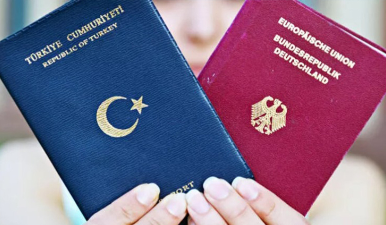 Almanya’dan ‘çifte vatandaşlık’ hamlesi: Türklerin yolu açılıyor…