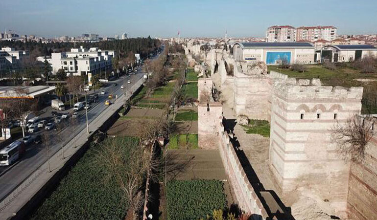 ‘Yedikule Bostanları restorasyonda tahrip edildi’ iddiası