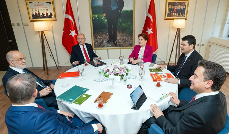 Altılı masa deprem gündemiyle toplanacak