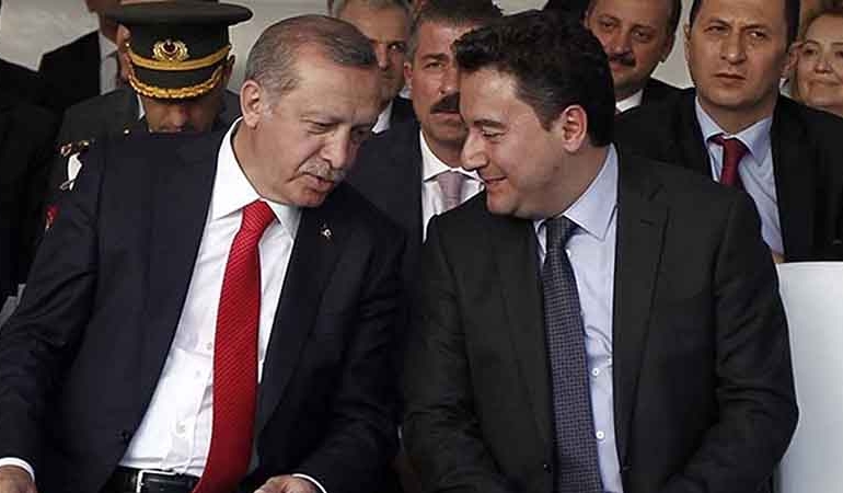 ‘Aferin’ tartışması sürüyor… ‘2004’te aferin aldım diye övünüyordun’