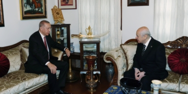 cumhurbaskani-erdogan-bahceli-ile-gorustu_9489_dhaphoto6