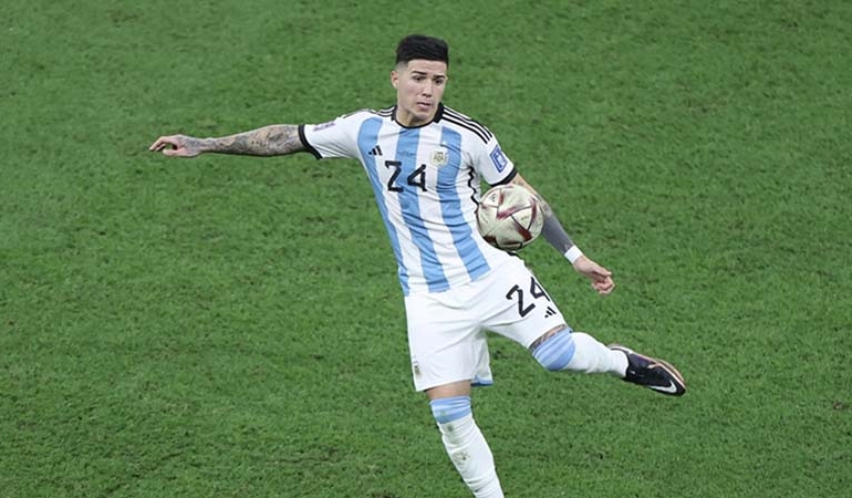 Chelsea, Enzo Fernandez’i rekor bedelle transfer etti