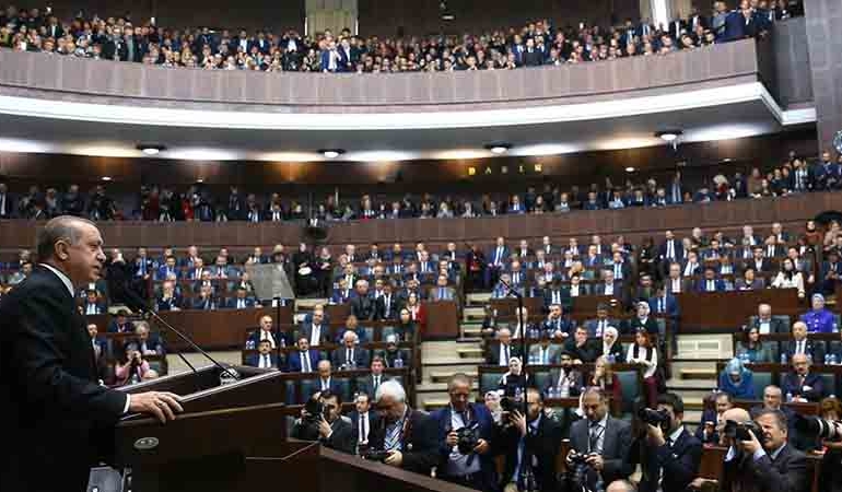 AKP, grubu ziyaretçiye kapattı