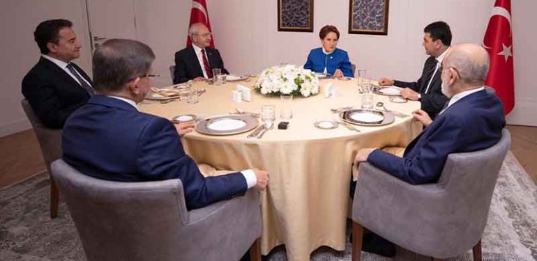 ‘Altılı masanın adayı kim olsun?’ anketinde iki lidere hiç oy çıkmadı