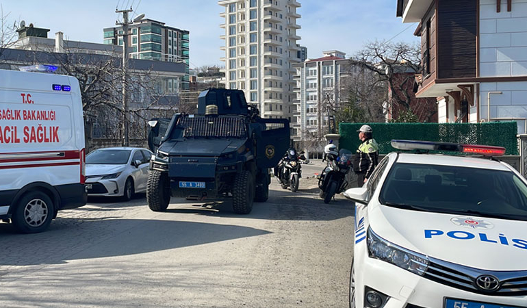 Bomba imha uzmanı polis, ‘evde bomba var’ diyerek eşi ve 3 çocuğunu rehin aldı