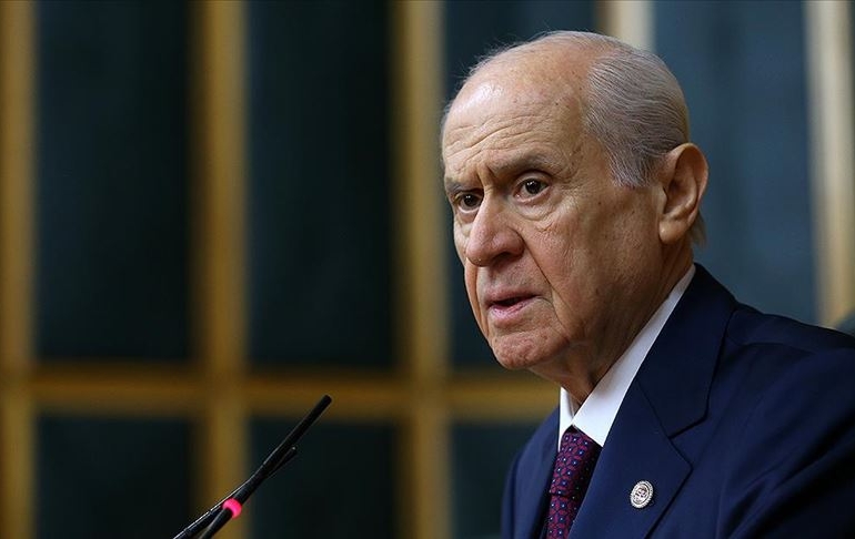 Seçim sonrası ilk grup toplantısı… Bahçeli’den HÜDA PAR’a yanıt gibi ‘anayasa’ mesajı