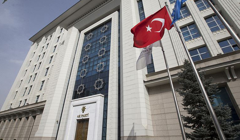 AKP’de adaylık başvurusu süresi uzatıldı