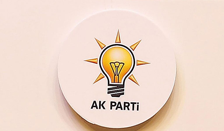AKP’de il başkanı görevden alındı