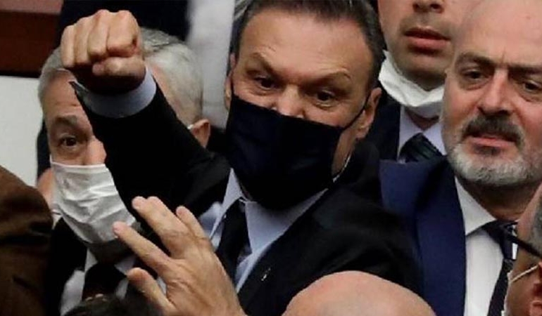 AKP’li Alpay Özalan, İYİ Parti’ye kurşuna ‘tiyatro’ dedi