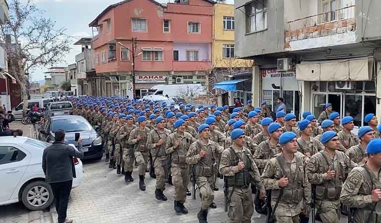 Mehmetçik Hatay’dan komando marşıyla ayrıldı