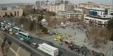 KAYSERI'DE INCESU MERKEZLİ DEPREMLER ŞEHİR KAMERASINA YANSIDI. FOTO-DHA