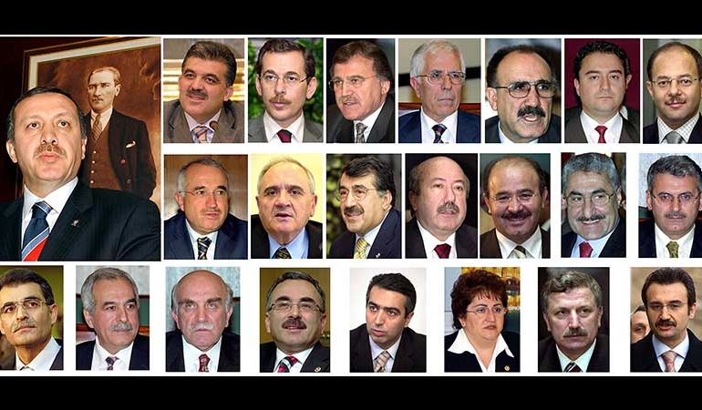 20 yılda kimler geldi kimler geçti… İşte Erdoğan’ın ilk hükümeti